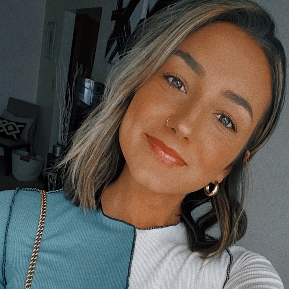 Meet your Posher, Karlee